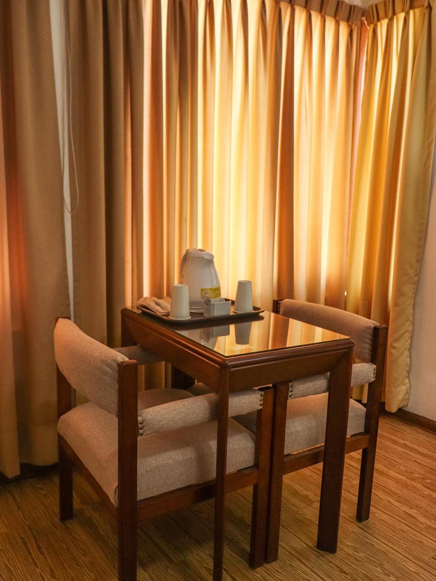 Hostal El Candelabro Pisco Ngoại thất bức ảnh